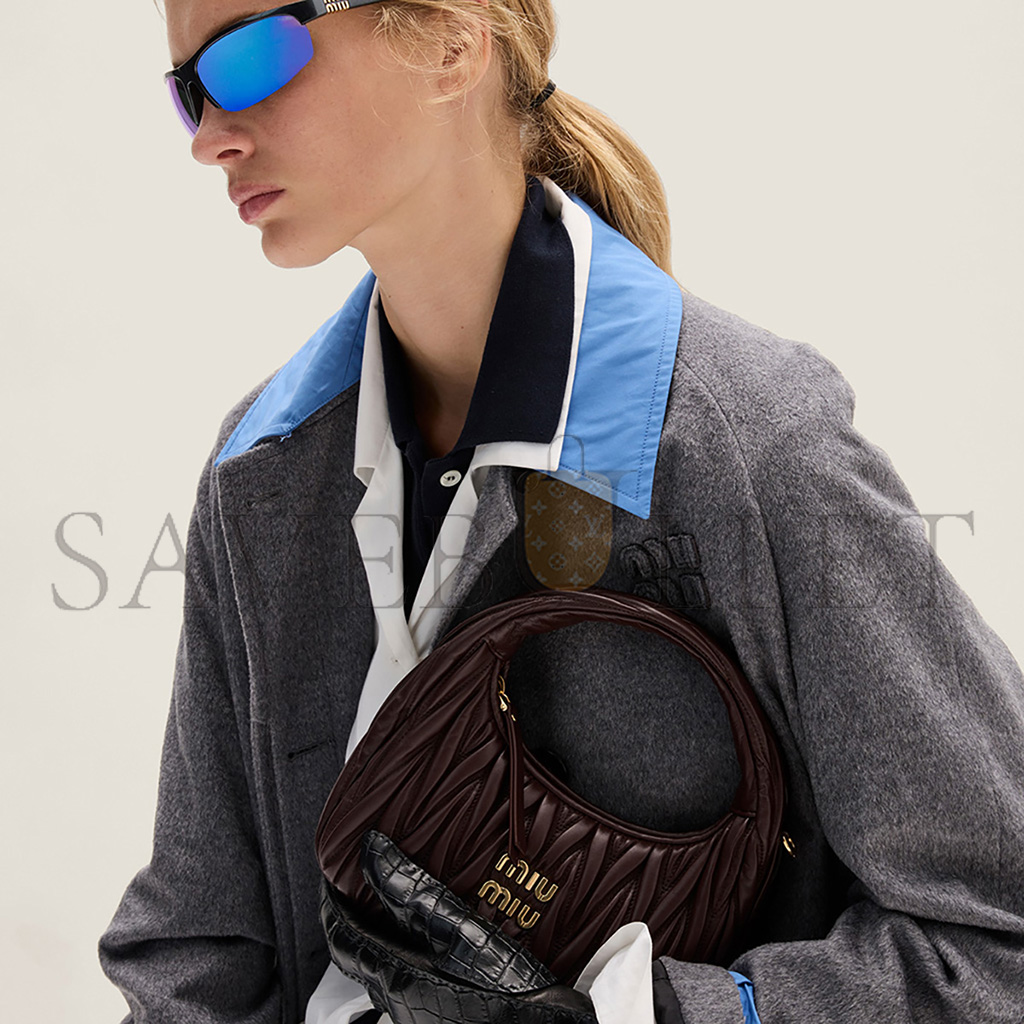 MIU MIU WANDER MATELASSÉ NAPPA LEATHER HOBO BAG 5BC125 (20*17*6cm) MIU MIU WANDER MATELASSÉ NAPPA LEATHER HOBO BAG 5BC125 (20*17*6cm)